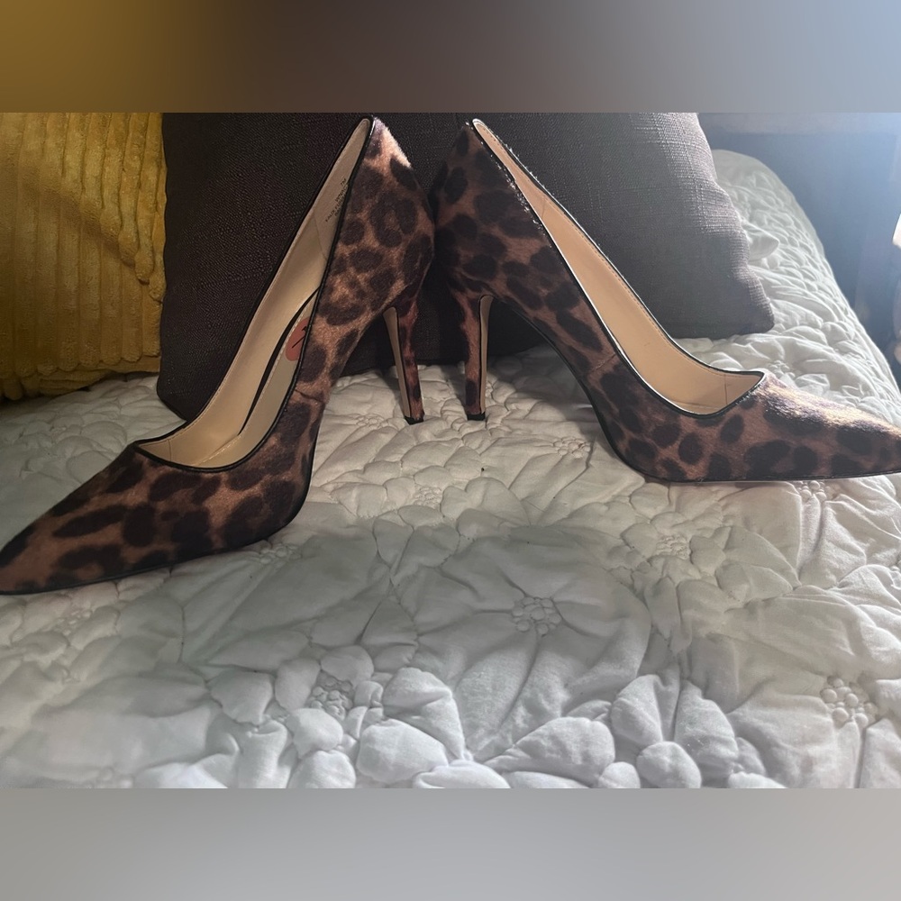 Nine West Leopard-Print Pointed-Toe Pumps in Brown and Black - Picture 3 of 8